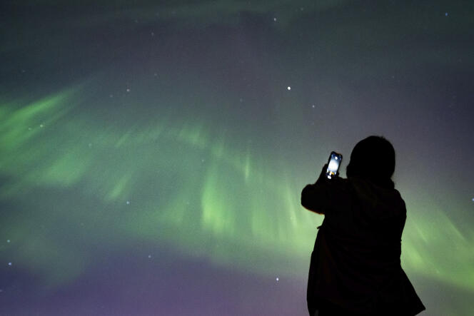 La aurora boreal se vio este fin de semana en Europa y Francia, incluso en la región parisina.