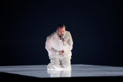  Slimane interprète « Mon amour » lors de la finale de l’Eurovision, samedi 11 mai.