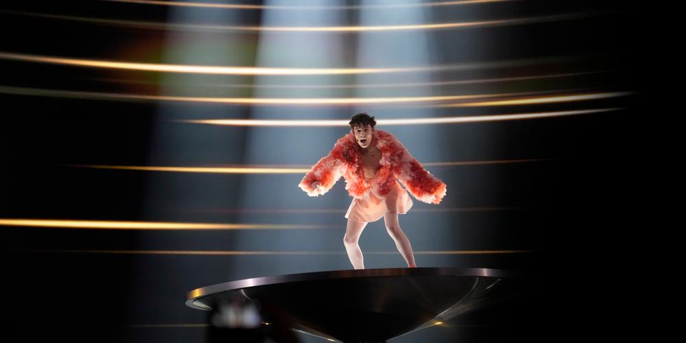 tour d'italie 2023 live La performance de Nemo pour la Suisse, samedi 11 mai 2024.