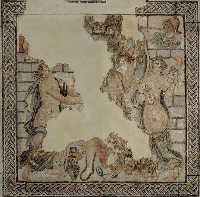Mosaïque représentant l’épisode d’« Achille à Skyros » ; 150-200 ap. J.-C. ; calcaire, marbre, verre, terre cuite.