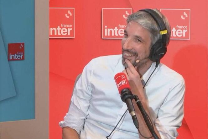 Guillaume Meurice, lors de l’émission « Le Grand Dimanche soir », sur France Inter, le 12 novembre 2023.