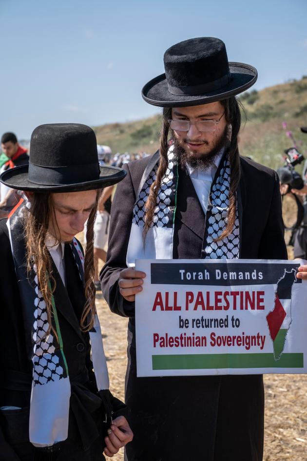 Members of the Neturei Karta organization at the Nakba commemoration near Shefa Amr, May 14, 2024. Neturei Karta International (NKI) is a group of Jewish activists who oppose the existence of the state of Israel and condemn the occupation of Palestine.