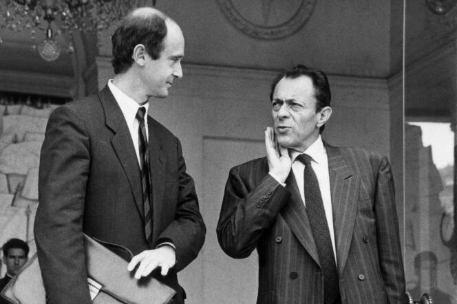 Brice Lalonde et Michel Rocard, après un conseil des ministres à l’Elysée, le 28 septembre 1988.