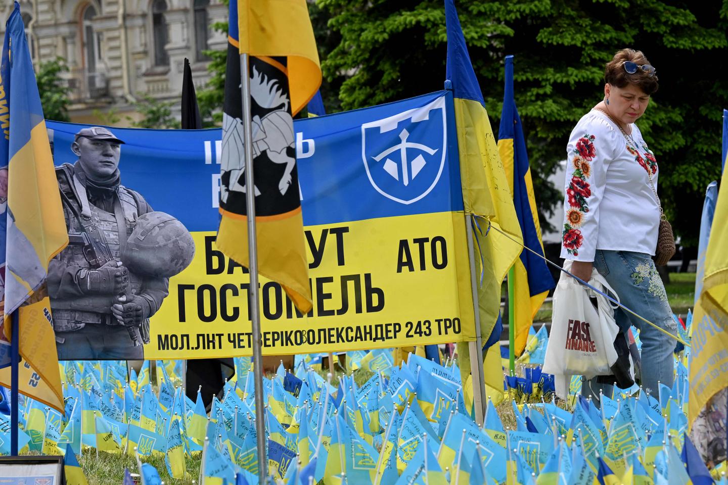 Zelensky signs law to enable prisoners to join the army's ranks