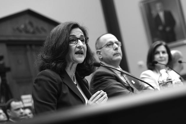 La présidente de l’université Columbia, Minouche Shafik, lors de son audition à la Chambre des représentants, à Washington, le 17 avril 2024.