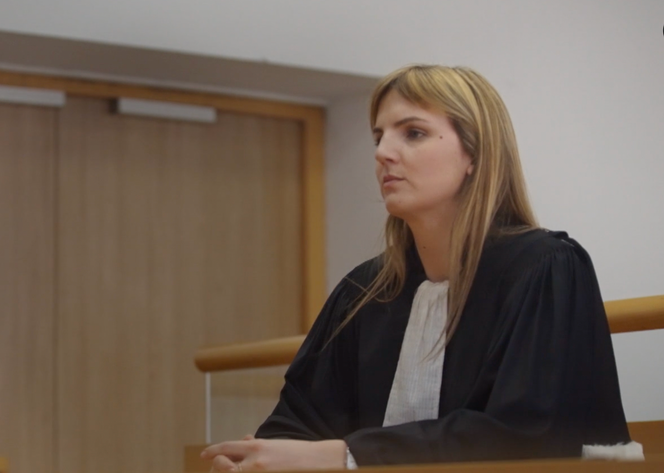 Tiphaine dans la série documentaire « Commises d’office », créée par Fanny Fontan.