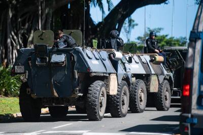 Des blindés de la gendarmerie, à Nouméa, le 18 mai 2024.