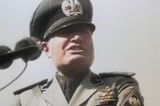 Image extraite du documentaire « Mussolini est-il toujours vivant ? », de Simona Risi, Luca Cambi et Pietro Suber.