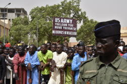 Manifestation à Niamey pour demander le départ du contingent de soldats américains du Niger, le 13 avril 2024.