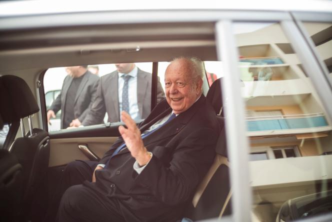 Jean-Claude Gaudin, alors maire sortant, lors du second tour des élections municipales à Marseille, le 30 mars 2014.