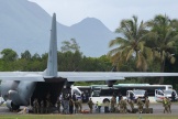 Un avion de transport militaire prévu pour évacuer des touristes, à l’aéroport de Nouméa-Magenta (Nouvelle-Calédonie), le 21 mai 2024.