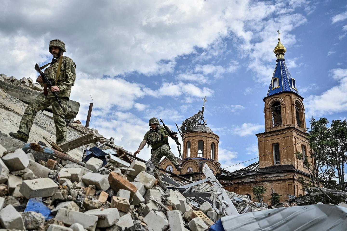 Despite fatigue and setbacks, 'Ukrainians mobilized on the front have no intention of laying down their arms'