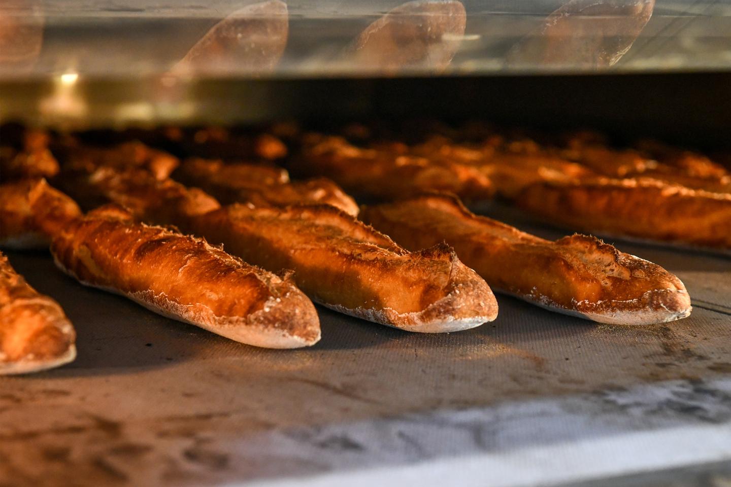 What are the five best traditional baguettes in the Paris region?