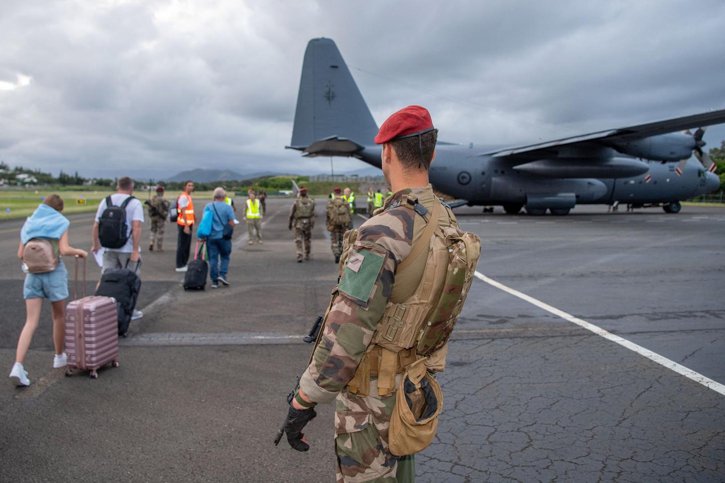 First French tourists evacuated from New Caledonia