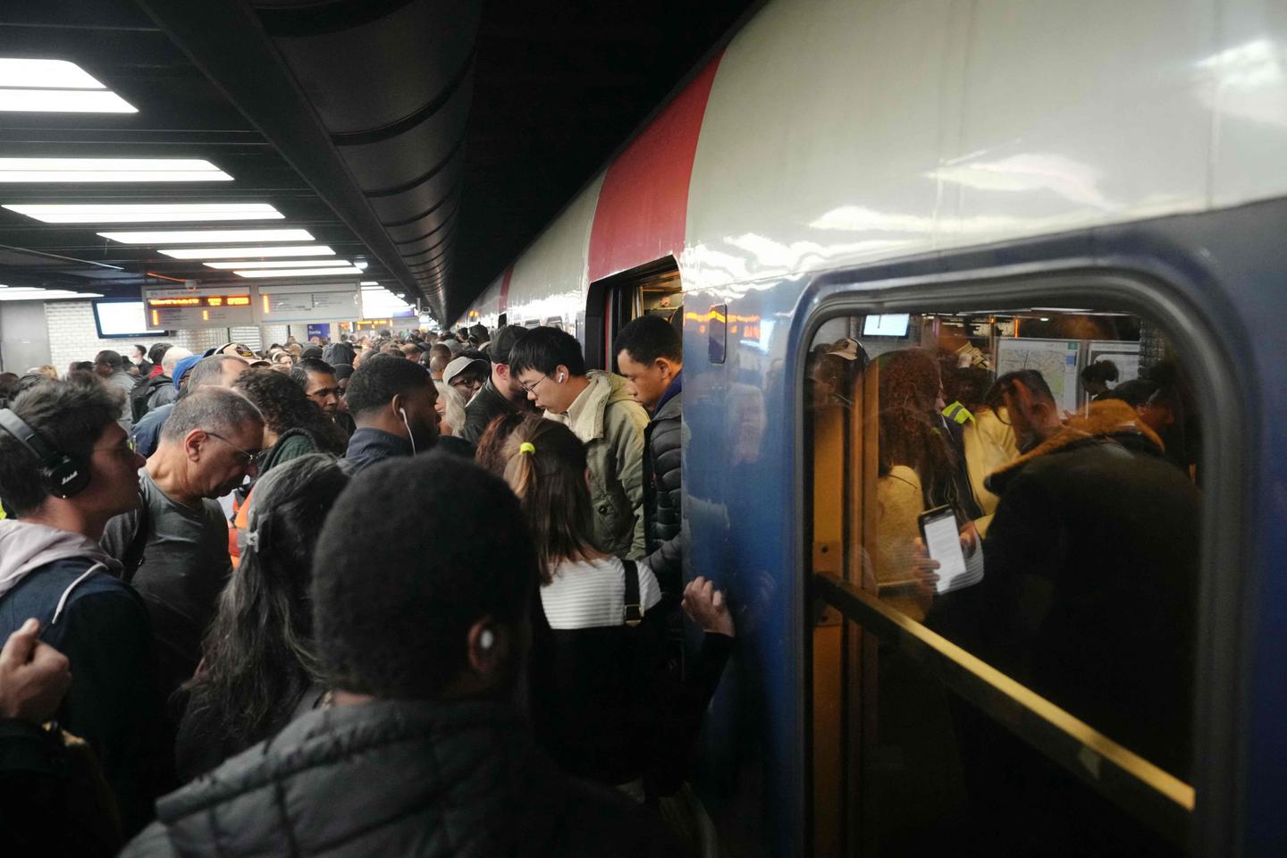 Paris Olympics: Rail staff offered bonus of up to €1,900 for working during Games