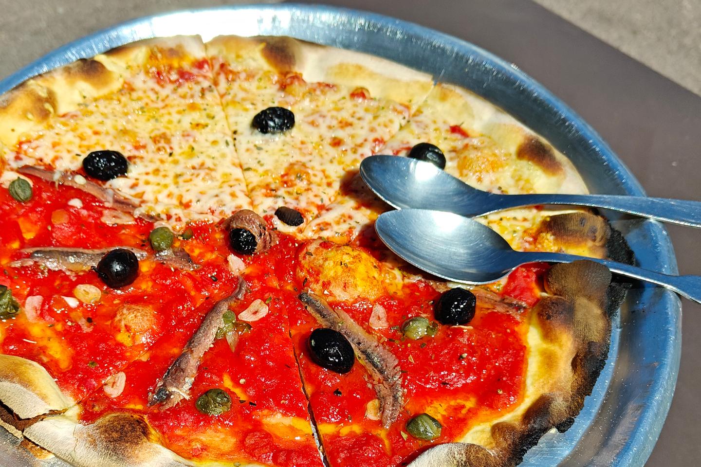 Our five favorite half-and-half pizzas in Marseille
