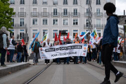 Manifestation contre les réformes de l’éducation nationale, à Clermont-Ferrand, le 4 mai 2024.