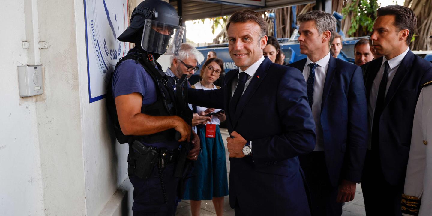 エマニュエル・マクロン大統領は選挙制度改革を「強行」しないと約束