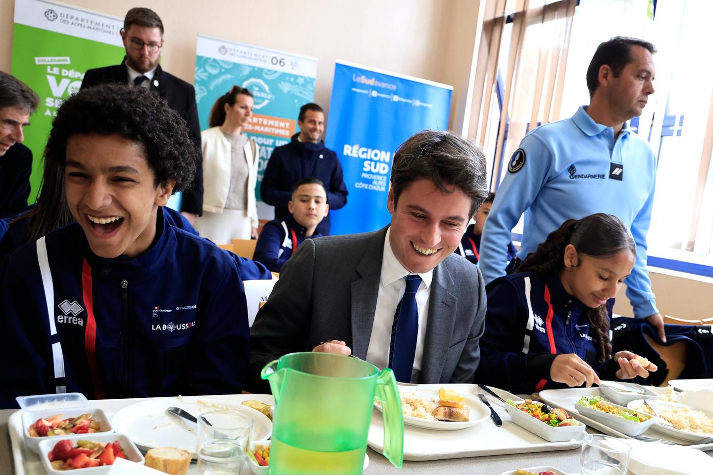 Pierre Merle, sociologue : « La laïcité ???à la française??? est une mystification...