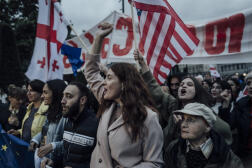 Marche citoyenne contre la loi sur l’« influence étrangère », à Tbilissi, le 24 mai 2024.