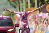 Le Slovène Tadej Pogacar a remporté sa sixième victoire d’étape sur le Giro, samedi 25 mai 2024, à Bassano del Grappa.