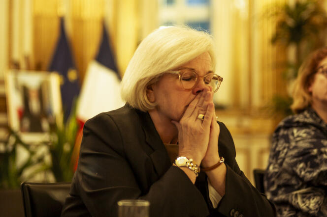 Catherine Vautrin, ministre du travail, de la santé et des solidarités, dans son bureau, à Paris, le 4 avril 2024.