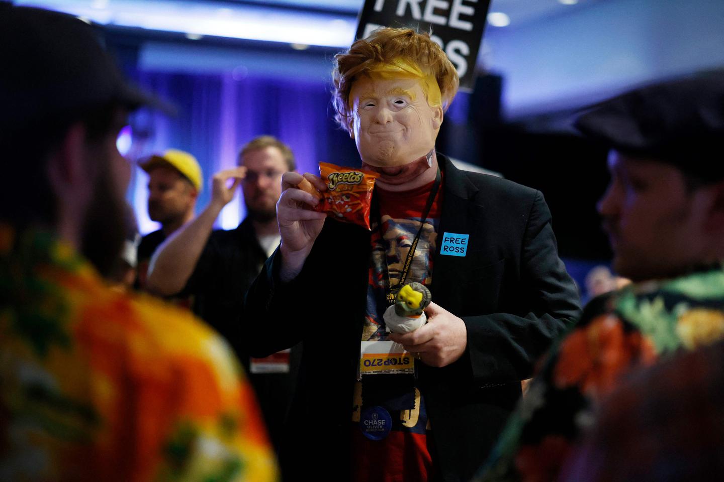 Donald Trump gets booed repeatedly during Libertarian convention speech