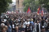 Des milliers de manifestants protestent contre le premier ministre arménien, Nikol Pachinian, à Erevan, le 26 mai 2024.