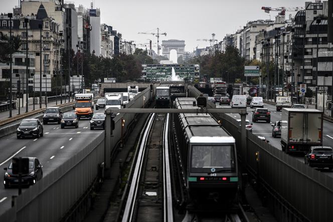 En el distrito de negocios de La Défense, al oeste de París, el 16 de octubre de 2020.