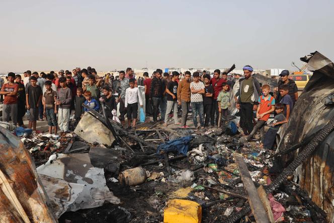 After an Israeli attack on a camp for displaced people in Rafah on May 27, 2024.