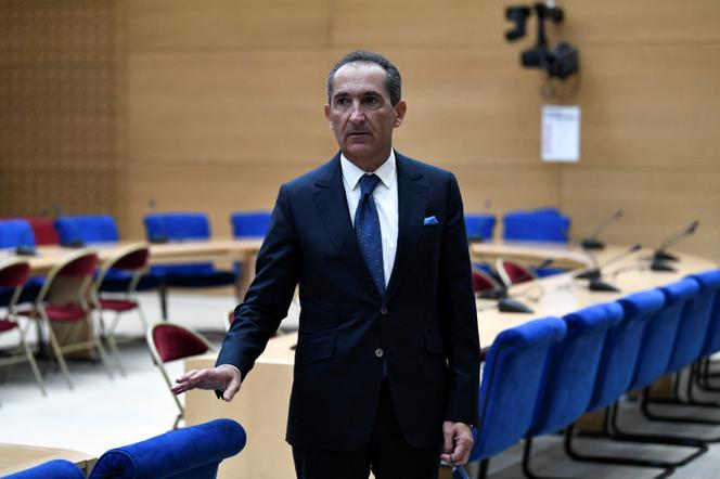 Le propriétaire d’Altice, Patrick Drahi, lors d’une audition devant une commission parlementaire sur la concentration des médias, au Sénat, à Paris, le 2 février 2022.