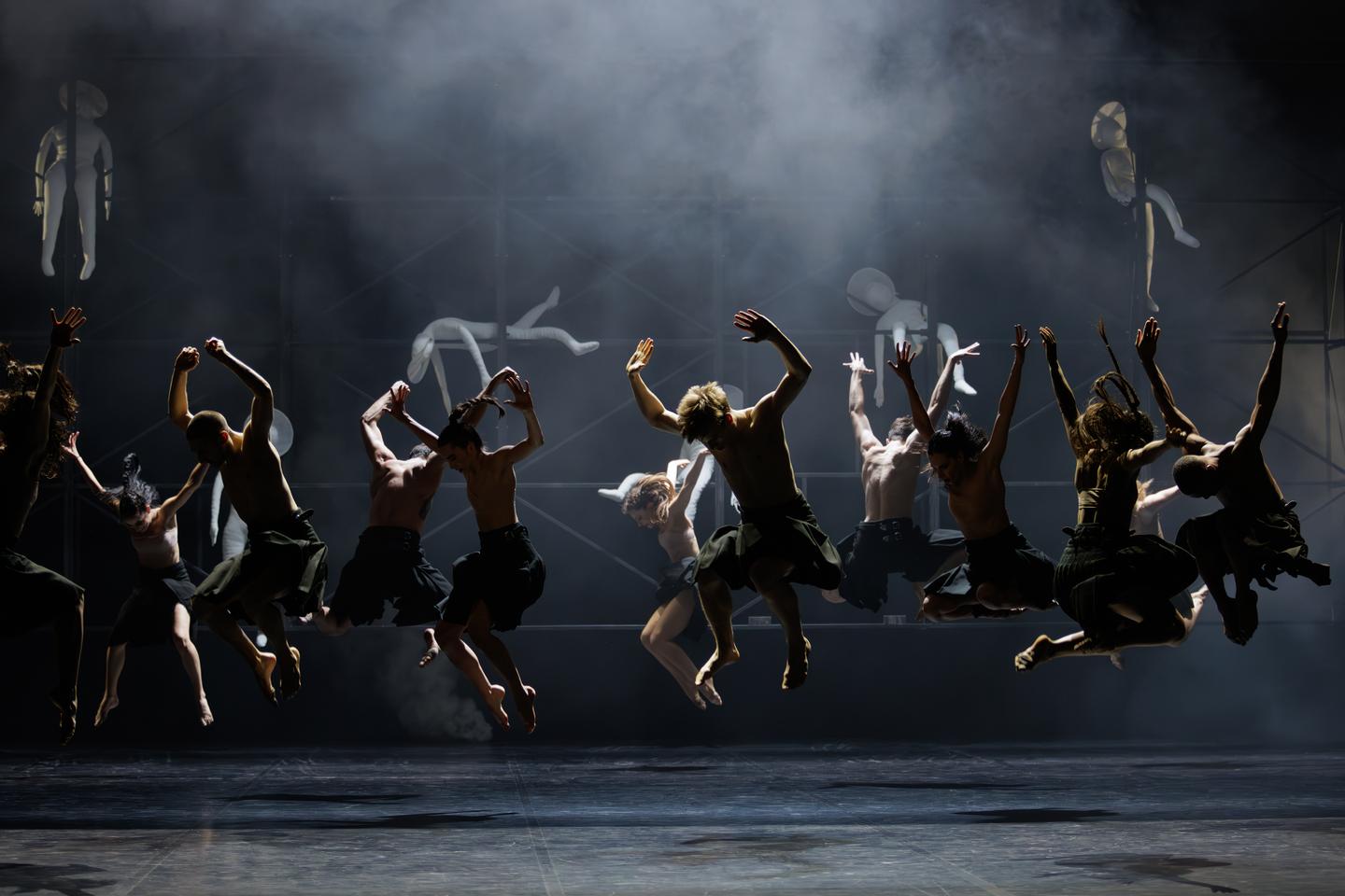 « Requiem(s) », le magistral ballet de la mort d???Angelin Preljocaj