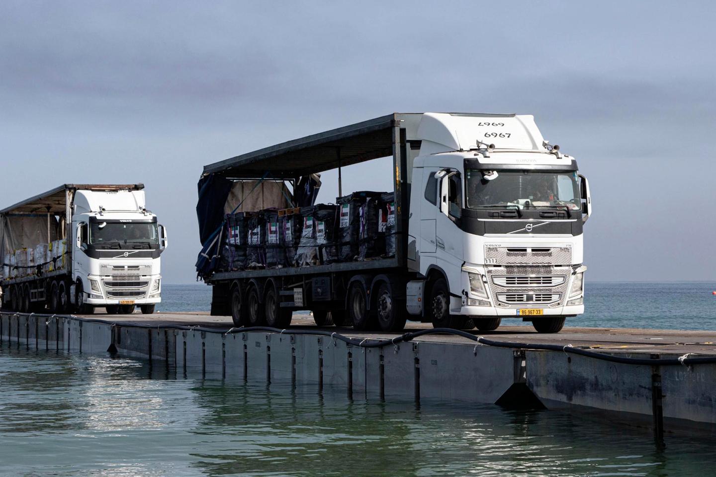 Aid being delivered to Gaza from US pier once again