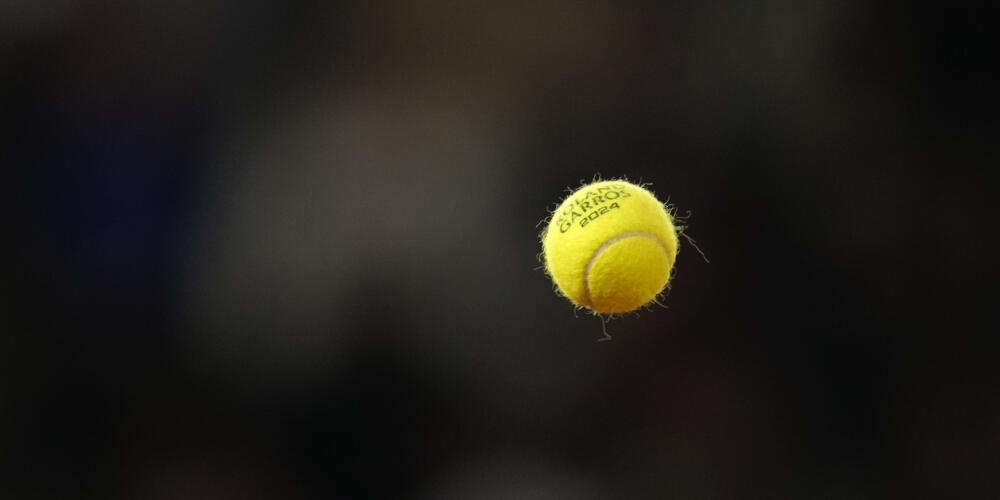 L’une des (nombreuses) balles utilisées lors de ce Roland-Garros 2024.