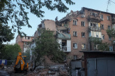 Un bâtiment endommagé par une frappe russe sur Kharkiv, 31 mai 2024.