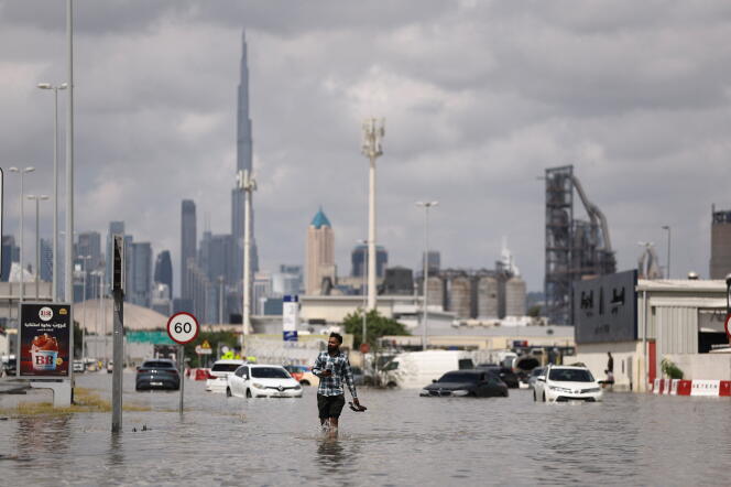 Inondations à Dubaï, le 17 avril 2024, amplifiées par El Niño.