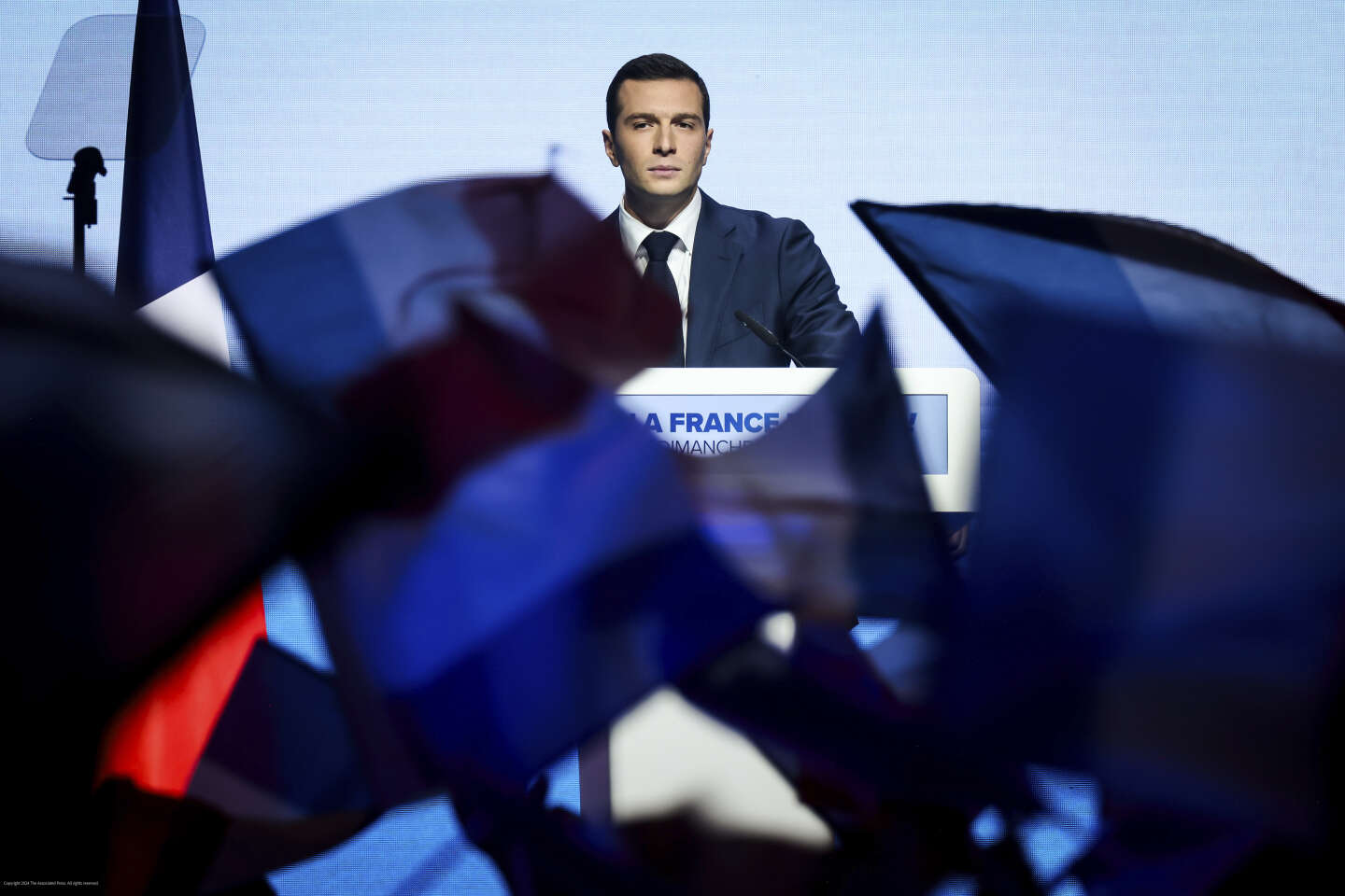 Regarder la vidéo Elections européennes : « Cette fois, il sera difficile de minimiser la portée du scrutin, tant il s’inscrit dans une dynamique d’ascension de Marine Le Pen »