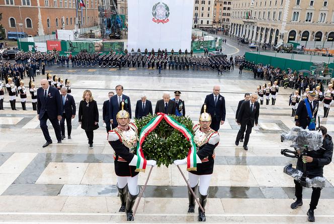 Le President Italian, Sergio Mattarella (au centre), lors de la fête Nationale, a Roma, le 2 juin 2024. 