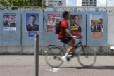Les panneaux des candidats aux élections européennes à Ajaccio en Corse, le 31 mai 2024.