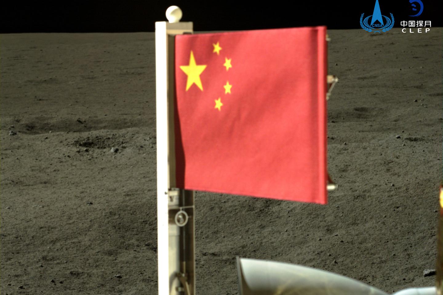 China's spacecraft carrying rocks from the far side of the moon back to Earth