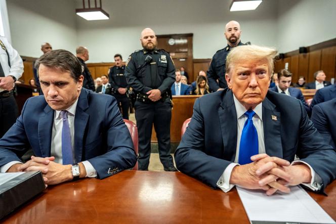 L'ex presidente Donald Trump davanti al tribunale penale di Manhattan a New York il 30 maggio 2024.