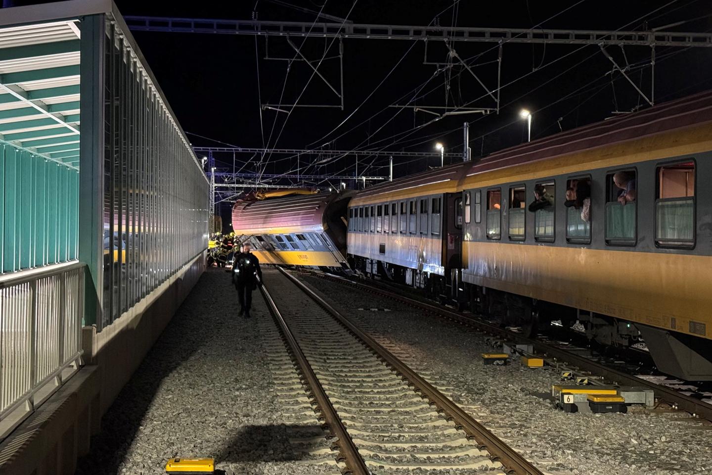 Four dead and dozens injured in Czech train crash