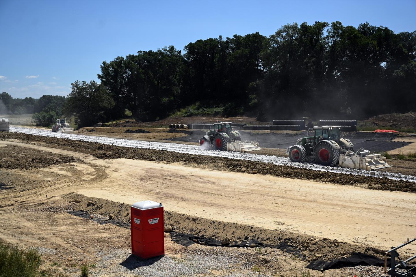 Protesters against 'climaticidal' projects converge at highway in southern France