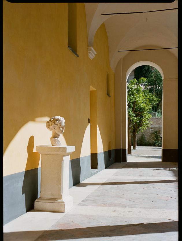 The courtyard arcades.