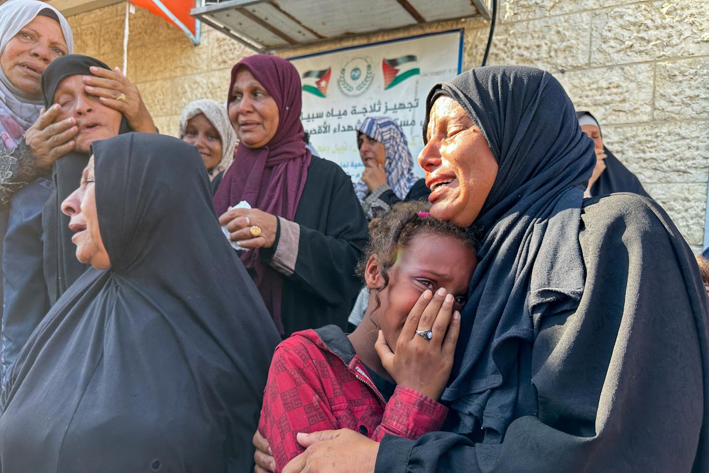 Israel bombs Gaza refugee camp as truce negotiations stall
