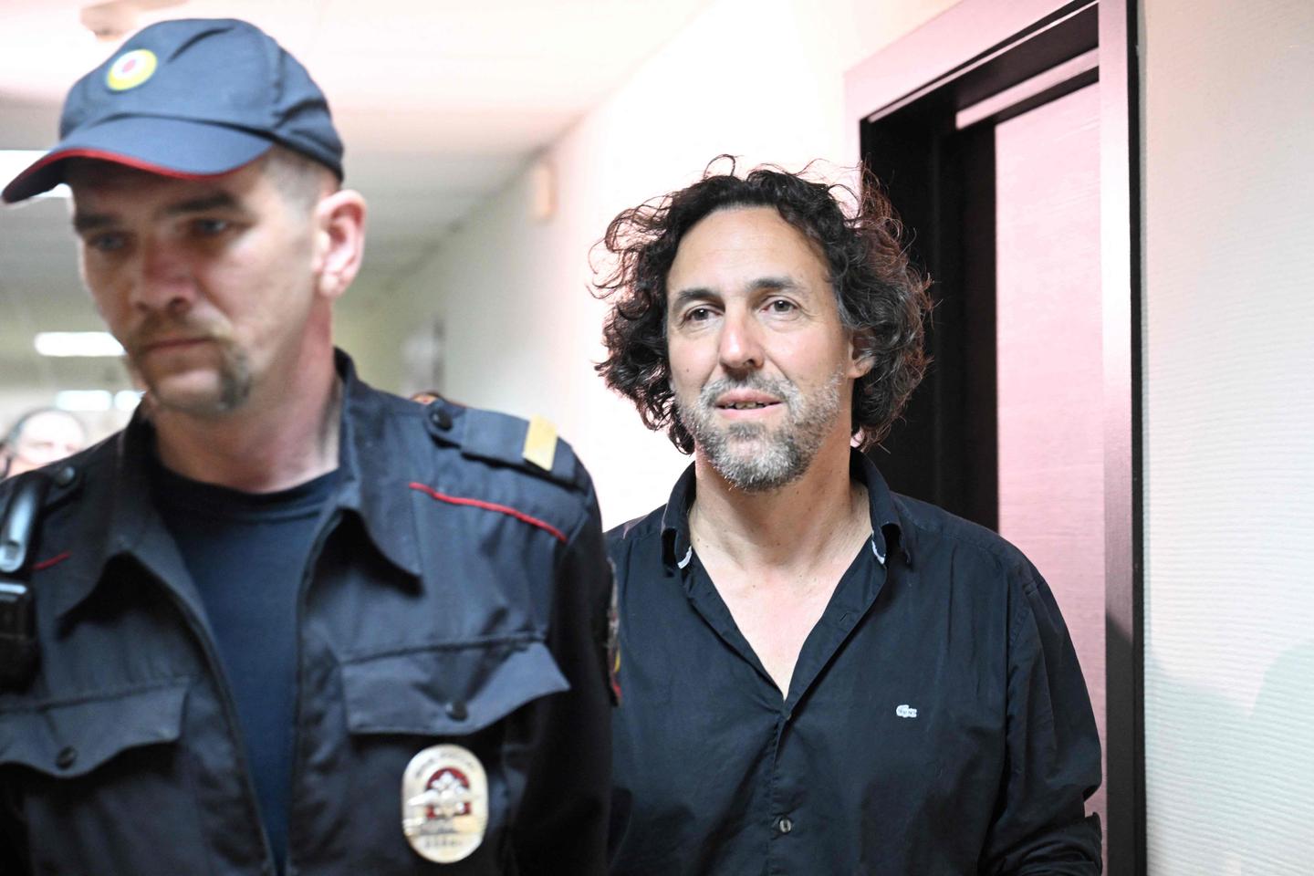 Moscow court orders French NGO worker Laurent Vinatier to be held in 'foreign agent' case