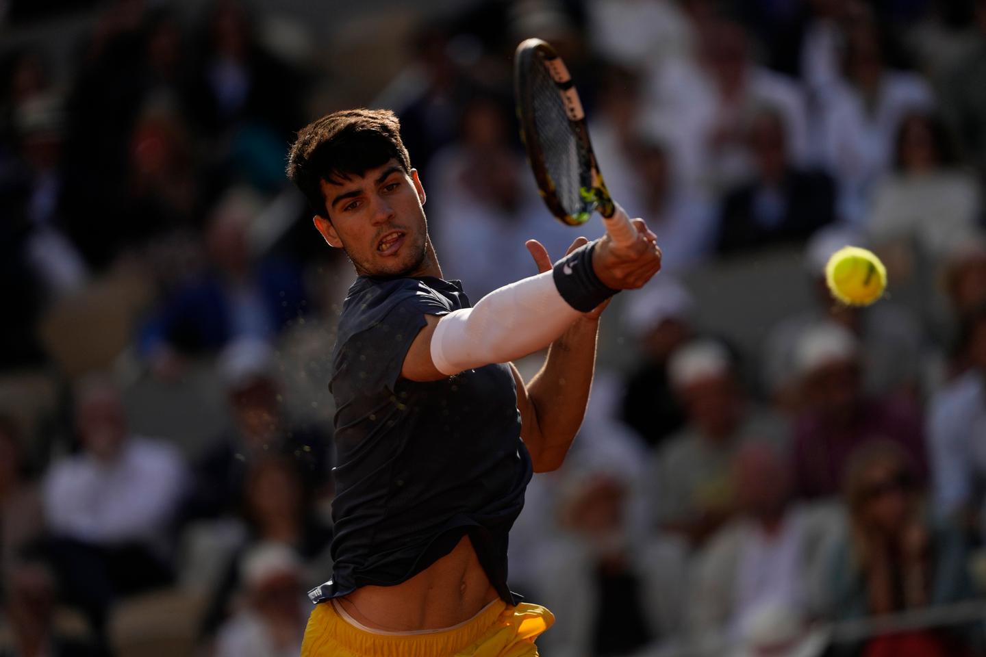Carlos Alcaraz beats Alexander Zverev to win first French Open title