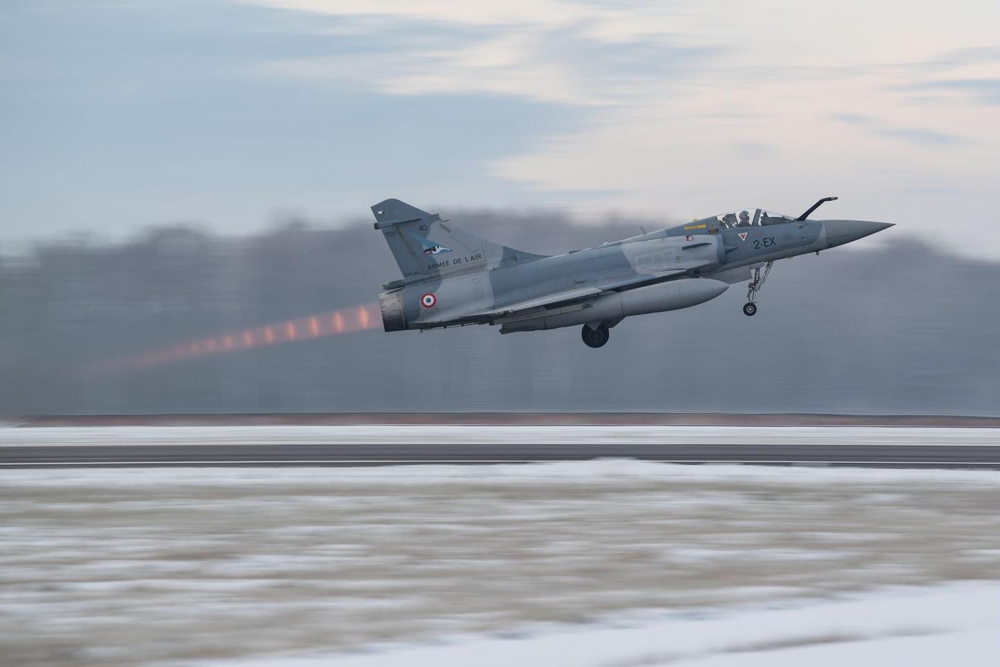 War in Ukraine: Can France's Mirage 2000-5 jets help the Ukrainian army?