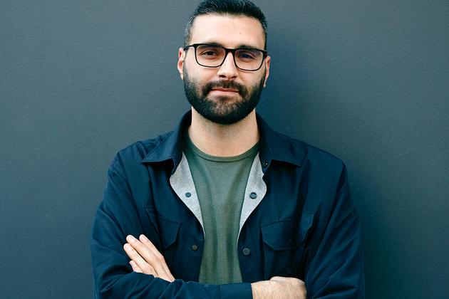 Le photojournaliste palestinien Motaz Azaiza, le 5 juin 2024, à Paris.