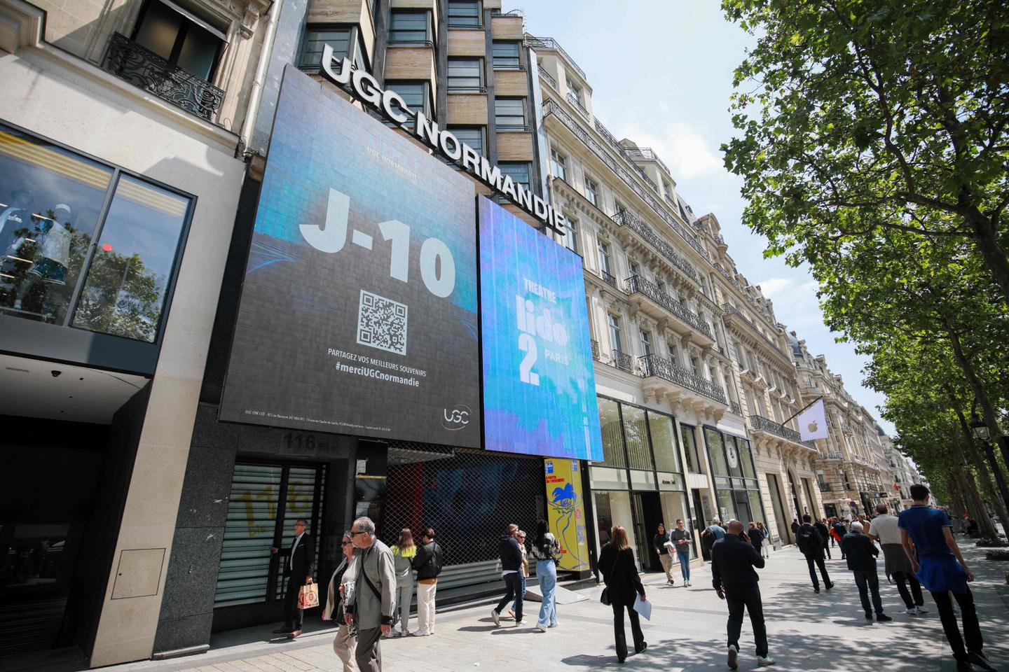 Iconic Paris cinema on Champs-Elysées shuts doors